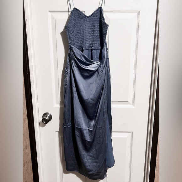 Dress - Picture 1 of 6